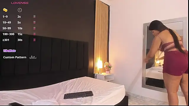 Snapshot of sweetsofia18 chatting on 11/21/25, 10:52 sweetsofia18 online show from 11/21/25, 10:52