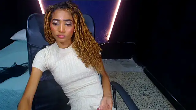 Charlotte Love10 online show from 01/26/25, 03:48
