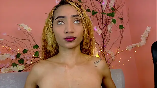 Charlotte Love10 online show from 11/08/25, 10:41