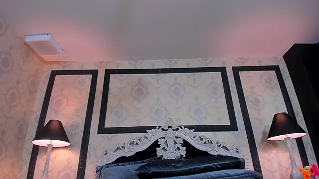 ImSophiie online show from 07/23/26, 01:58