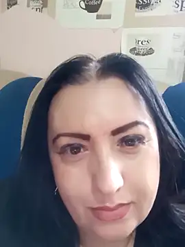 Snapshot of Veronica-Celie chatting on 10/01/25, 07:58 Veronica-Celie online show from 10/01/25, 07:58