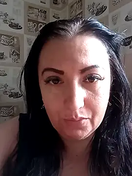 Snapshot of Veronica-Celie chatting on 10/17/25, 11:02 Veronica-Celie online show from 10/17/25, 11:02