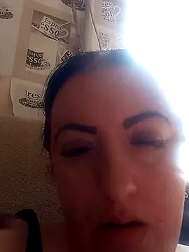 Snapshot of Veronica-Celie chatting on 10/23/25, 08:57 Veronica-Celie online show from 10/23/25, 08:57