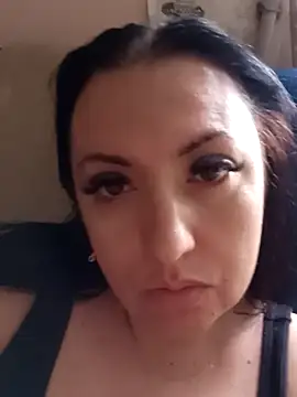 Snapshot of Veronica-Celie chatting on 11/06/25, 10:38 Veronica-Celie online show from 11/06/25, 10:38