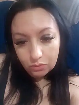Snapshot of Veronica-Celie chatting on 11/16/25, 08:53 Veronica-Celie online show from 11/16/25, 08:53