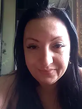 Snapshot of Veronica-Celie chatting on 11/21/25, 09:30 Veronica-Celie online show from 11/21/25, 09:30