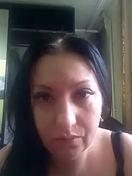 Snapshot of Veronica-Celie chatting on 11/27/25, 06:48 Veronica-Celie online show from 11/27/25, 06:48