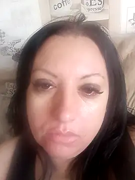 Snapshot of Veronica-Celie chatting on 05/12/26, 05:48 Veronica-Celie online show from 05/12/26, 05:48