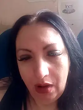 Snapshot of Veronica-Celie chatting on 06/01/26, 07:43 Veronica-Celie online show from 06/01/26, 07:43