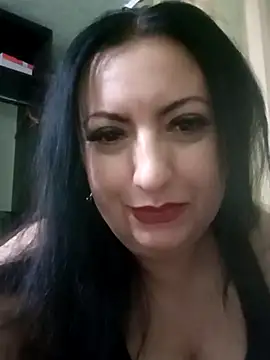 Snapshot of Veronica-Celie chatting on 07/05/26, 11:01 Veronica-Celie online show from 07/05/26, 11:01