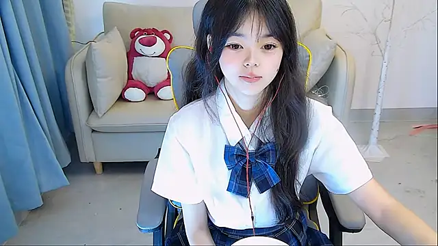 mango-a online show from 12/26/24, 03:49