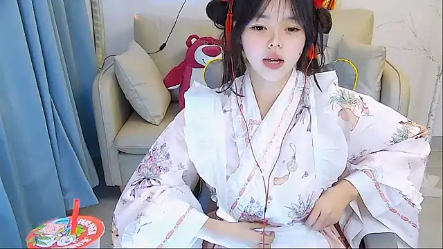 mango-a online show from 12/27/24, 01:39