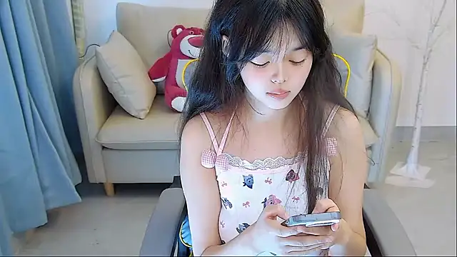 mango-a online show from 12/29/24, 06:35