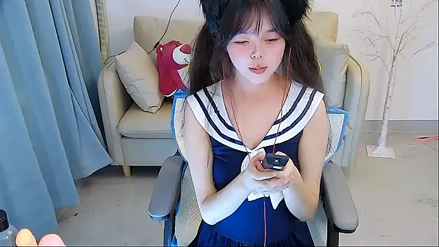 mango-a online show from 12/31/24, 03:53