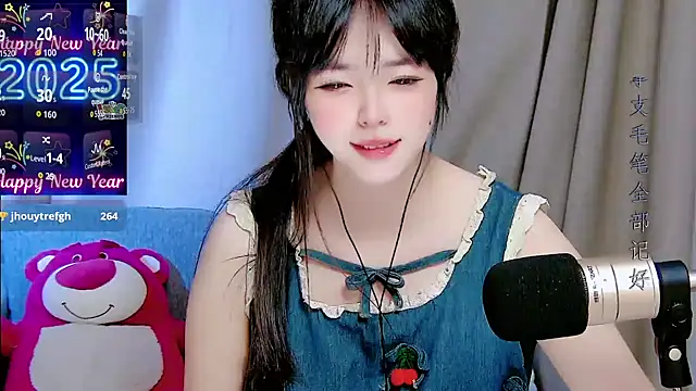 mango-a online show from 09/24/25, 10:40