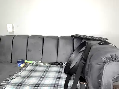 Snapshot of Pearl_00 chatting on 11/24/25, 12:38 Pearl 00 online show from 11/24/25, 12:38