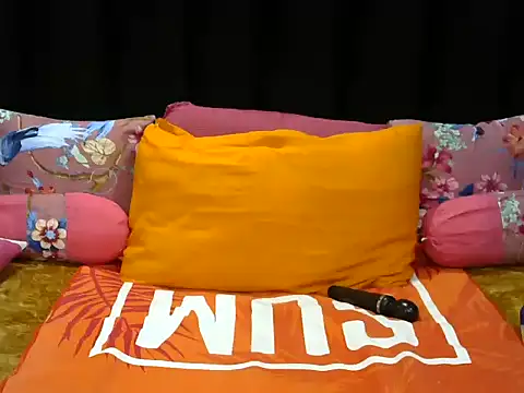 Pearl 00 online show from 06/12/26, 10:14