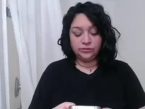 Snapshot of AlyssiaAmoreXO chatting on 01/15/25, 03:50 AlyssiaAmoreXO online show from 01/15/25, 03:50