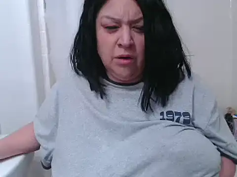 Snapshot of AlyssiaAmoreXO chatting on 03/20/25, 02:53 AlyssiaAmoreXO online show from 03/20/25, 02:53