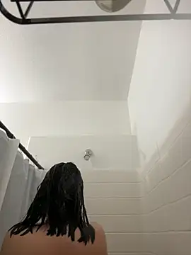 AlyssiaAmoreXO online show from 12/05/25, 04:25