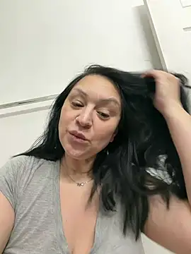AlyssiaAmoreXO online show from 06/24/26, 05:34