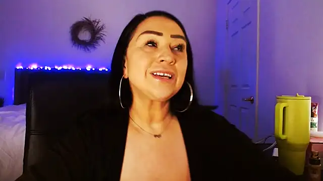 AlyssiaAmoreXO online show from 07/07/26, 07:18