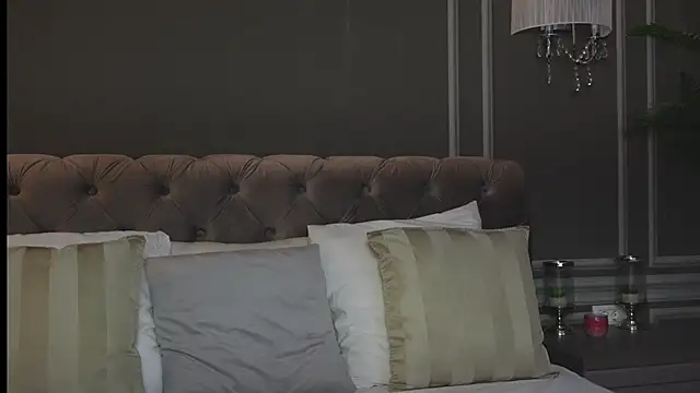 Snapshot of AnnieStylesx chatting on 10/15/25, 03:17 AnnieStylesx online show from 10/15/25, 03:17