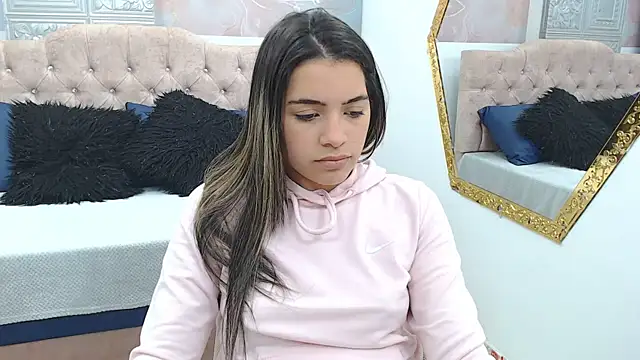 Leah Means  online show from 01/20/25, 04:01