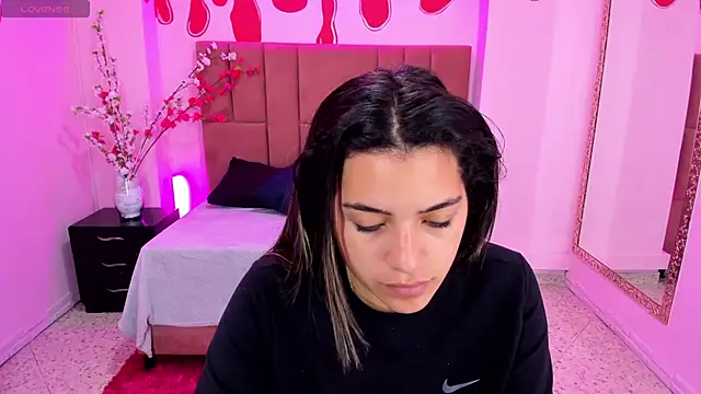 Leah Means  online show from 02/25/25, 12:34