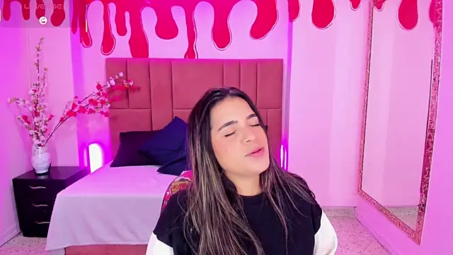 Leah Means  online show from 03/01/25, 03:38