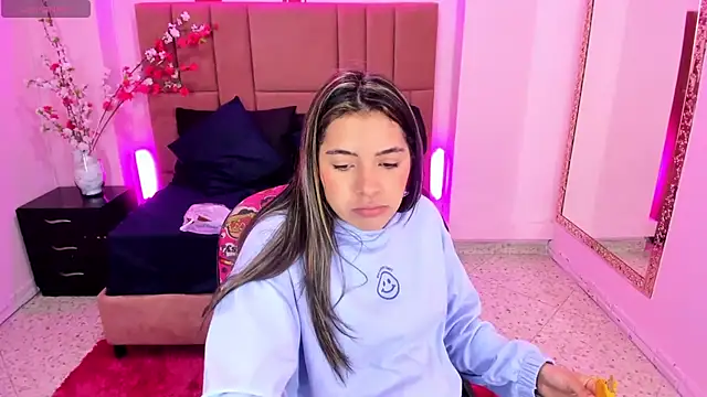 Leah Means  online show from 03/17/25, 01:08