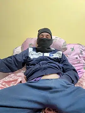 Snapshot of boyadark chatting on 02/15/25, 10:21 boyadark online show from 02/15/25, 10:21