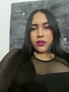 Snapshot of YuliiCamm chatting on 01/29/25, 12:54 YuliiCamm online show from 01/29/25, 12:54