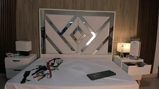 Snapshot of ValentinaThomas chatting on 10/10/25, 07:46 ValentinaThomas online show from 10/10/25, 07:46