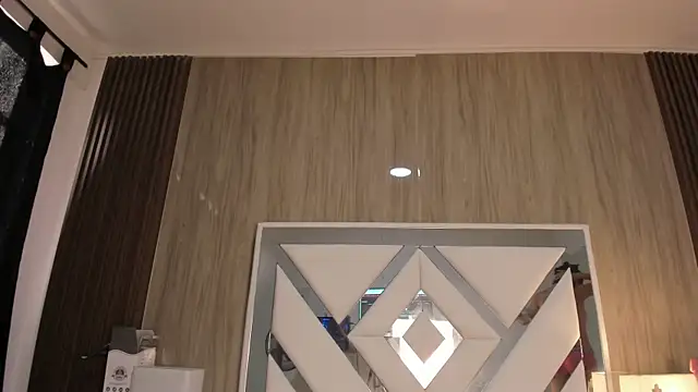 Snapshot of ValentinaThomas chatting on 10/16/25, 06:31 ValentinaThomas online show from 10/16/25, 06:31