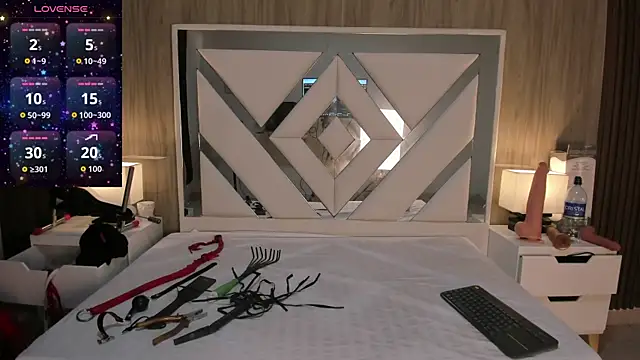 Snapshot of ValentinaThomas chatting on 10/23/25, 07:34 ValentinaThomas online show from 10/23/25, 07:34