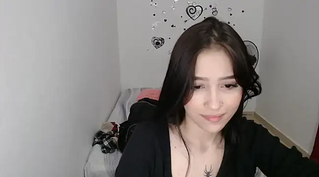 Snapshot of baby_violetta chatting on 12/27/24, 11:50 baby violetta online show from 12/27/24, 11:50