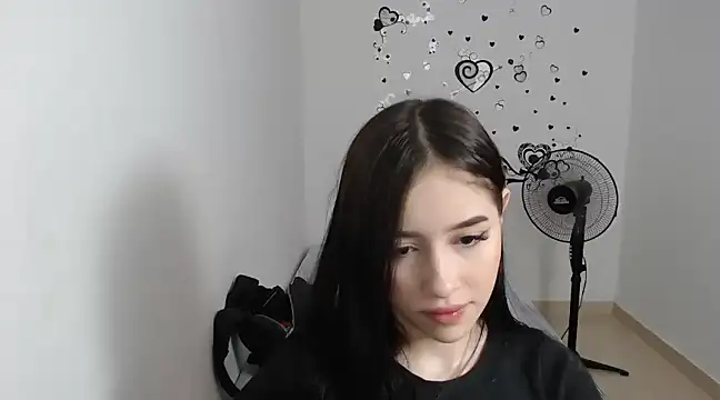 Snapshot of baby_violetta chatting on 12/29/24, 08:26 baby violetta online show from 12/29/24, 08:26