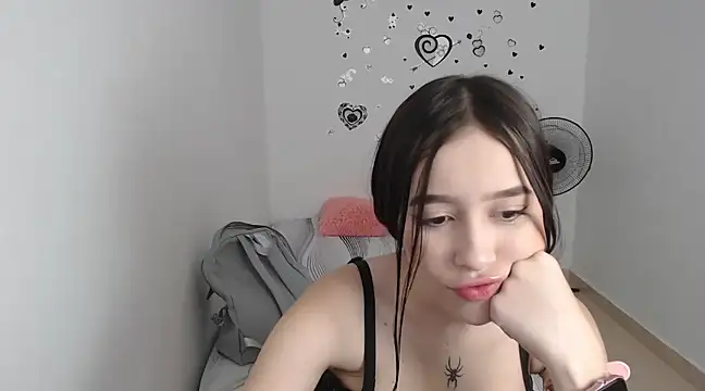 Snapshot of baby_violetta chatting on 01/09/25, 11:13 baby violetta online show from 01/09/25, 11:13