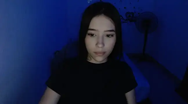 Snapshot of baby_violetta chatting on 02/11/25, 02:46 baby violetta online show from 02/11/25, 02:46