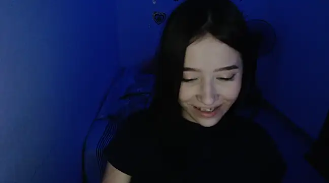 Snapshot of baby_violetta chatting on 02/11/25, 05:47 baby violetta online show from 02/11/25, 05:47