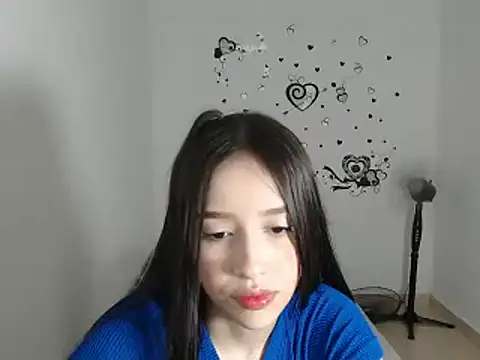 Snapshot of baby_violetta chatting on 03/03/25, 11:24 baby violetta online show from 03/03/25, 11:24