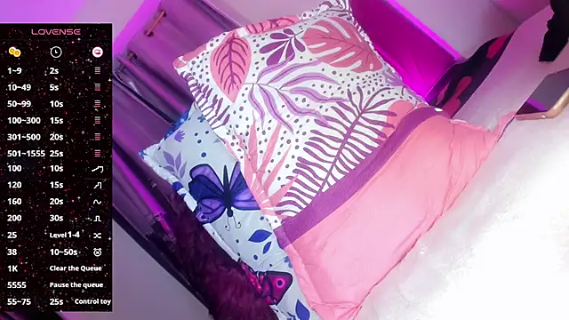 sofi doll 23 online show from 10/14/25, 11:38