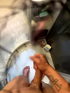 lescro95  online show from 10/14/25, 08:48