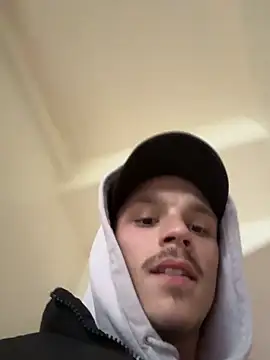 lescro95  online show from 10/24/25, 03:19