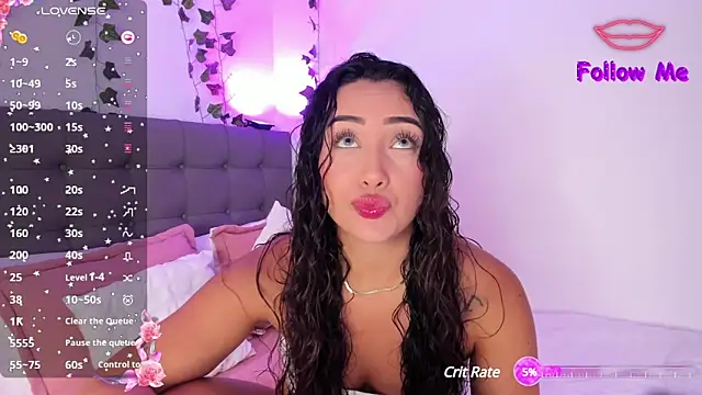 charlotte james0 online show from 02/12/25, 12:48