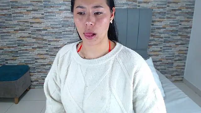 Snapshot of _joy_yva chatting on 09/24/25, 02:09 joy yva online show from 09/24/25, 02:09