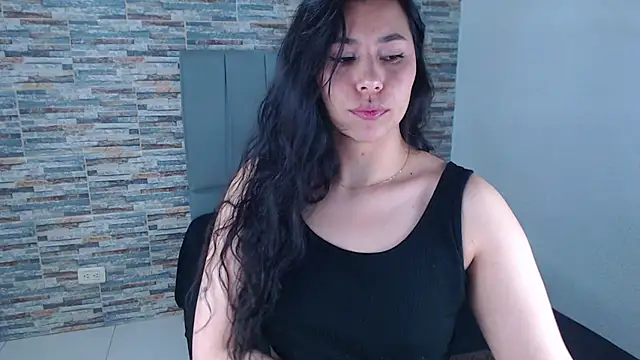 Snapshot of _joy_yva chatting on 10/16/25, 01:23 joy yva online show from 10/16/25, 01:23