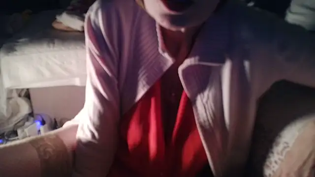 VeneRed online show from 02/17/25, 07:42