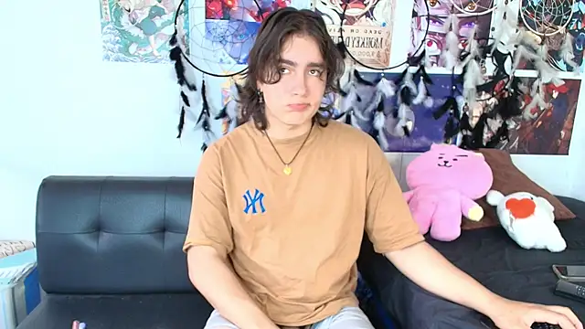 Snapshot of lukashollow_ chatting on 10/03/25, 03:53 lukashollow  online show from 10/03/25, 03:53